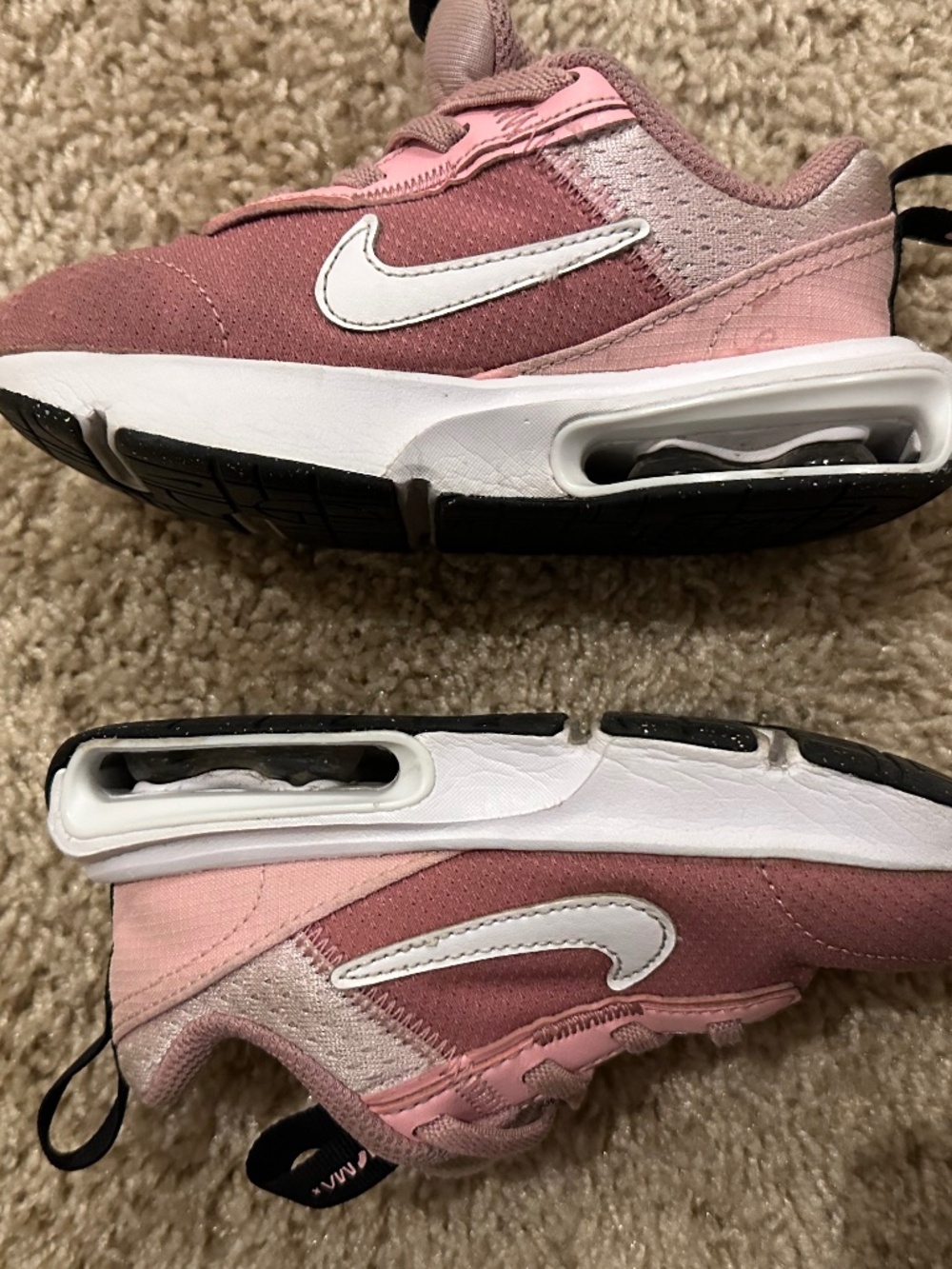 Toddler girl Nike sneakers